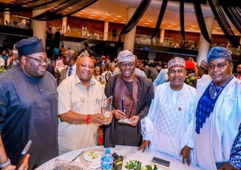 *  L-R: Chief Dele Momodu, publisher of Ovation Magazine; Senator Ademola Adeleke, Osun State Governor and an Award recipient; Mr Babajide Sannwolu, governor of Lagos State; Brig-Gen Mohammed Buba Marwa, Chairman of NDLEA and Otunba Segun Runsewe, at the Champion Newspaper Award in Lagos on Friday.