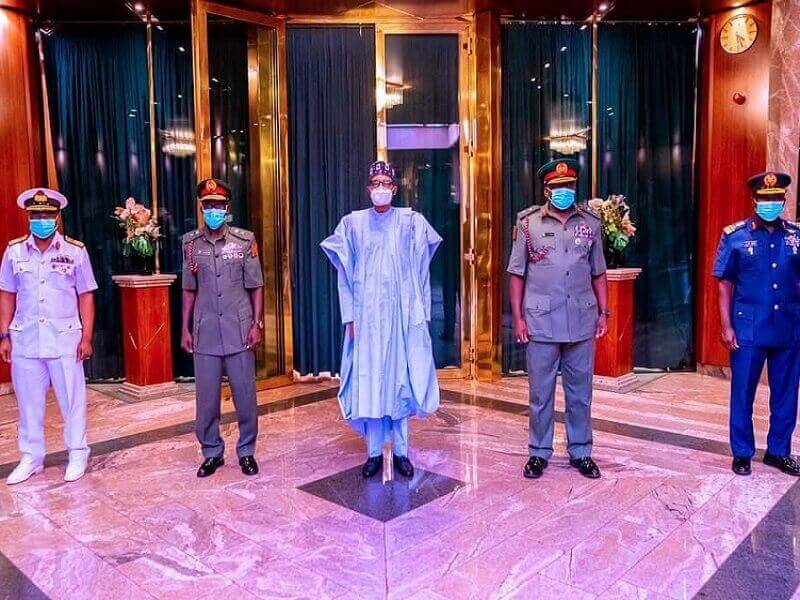 Buhari and the new Service Chiefs