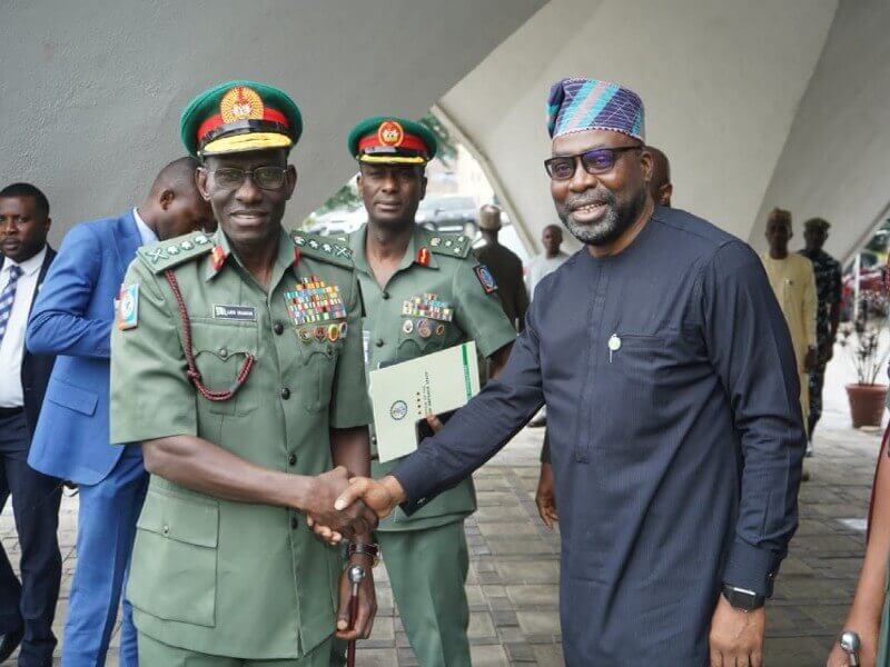 * L-R: ICPC Chairman, Prof. Bolaji Owasanoye (SAN) welcoming the Chief of Defence Staff, Gen. Leo Irabor to the Policy Dialogue on Corruption and Insecurity in Nigeria held on Friday, September 9, 2022, at the Auditorium of the ICPC Headquarters, Abuja.