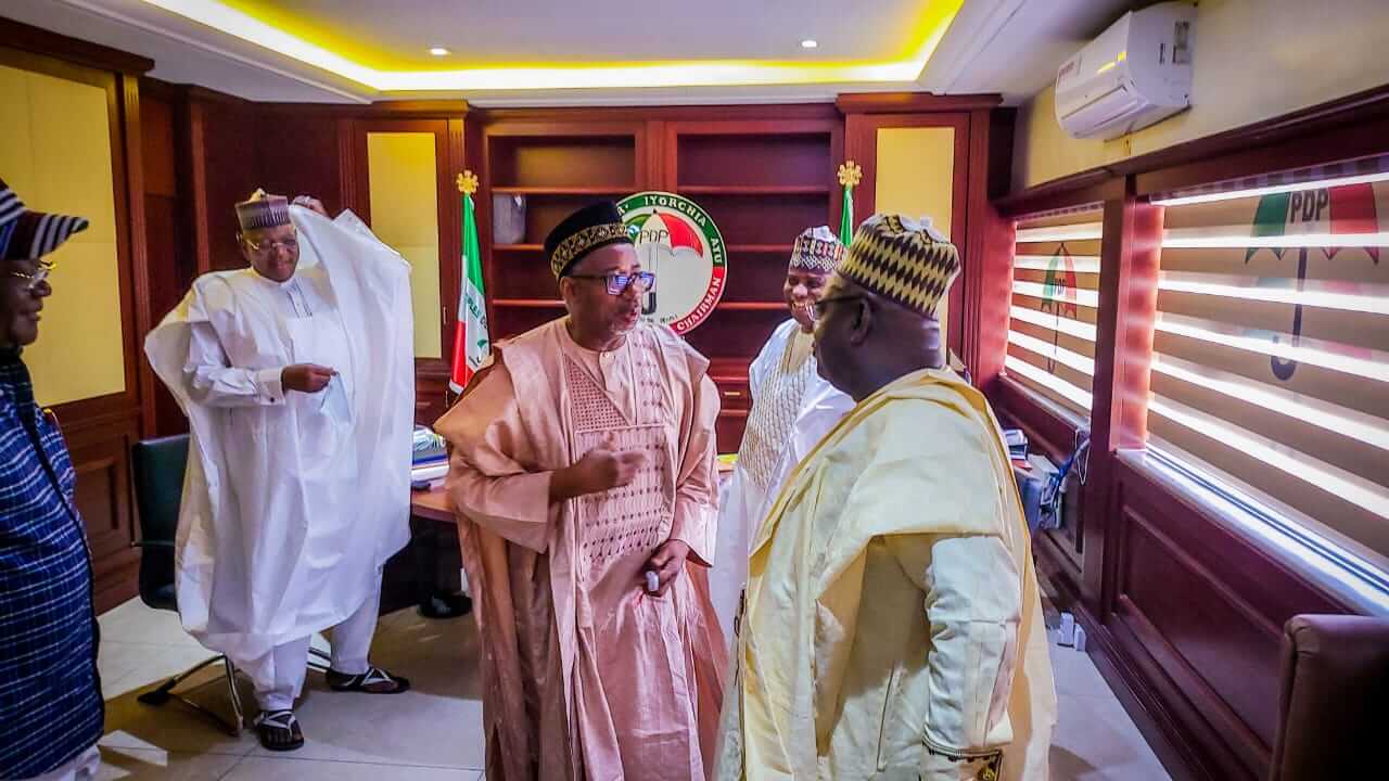 PDP Committee Members arriving for the meeting