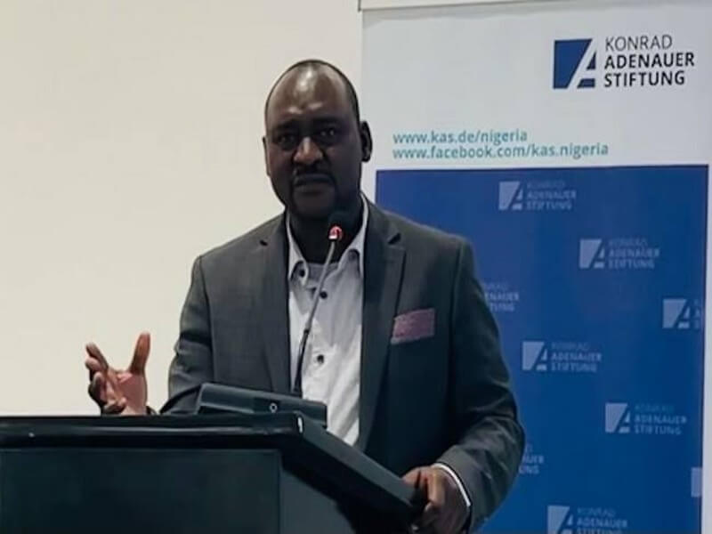 Sam Asimi, anti-corruption activist