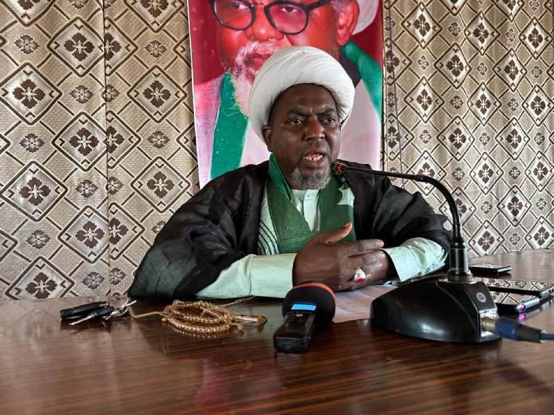 Shiekh Sidi Munir Mainasara, Sokoto State leader, Shiite Islamic Group addressing newsmen in Sokoto.
