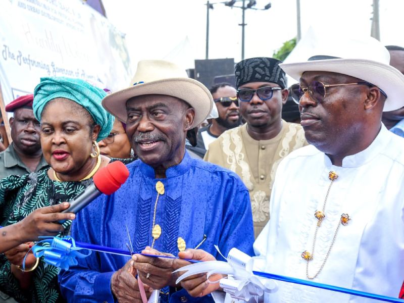 Former Governor of Rivers State, Dr Peter Odili (middle); cutting the tape while Rivers State Governor, Sir Siminalayi Fubara (right); and Retired Justice of the Supreme Court and Pro-Chancellor, Rivers State University Governing Council, Justice Mary Odili (left); assist during the commissioning of Omoku-Egbema Road in Ogba/Egbema/Ndoni Local Government Area on Saturday. 